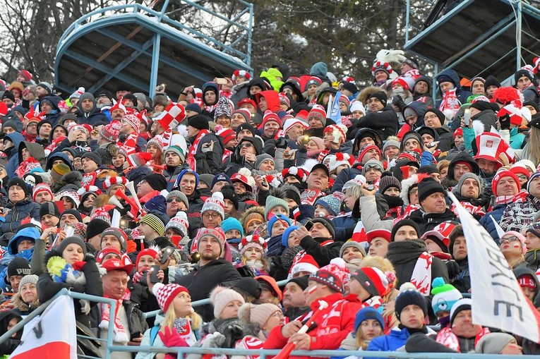 Puchar Świata w skokach narciarskich - konkurs drużynowy 
