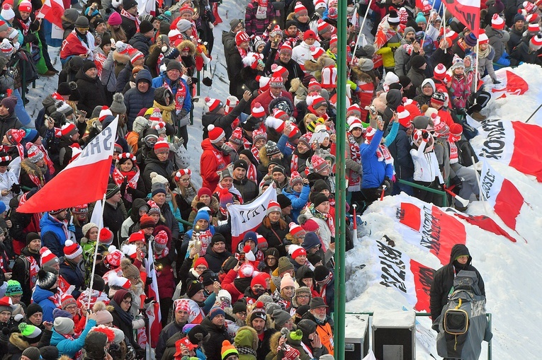 Puchar Świata w skokach narciarskich - konkurs drużynowy 