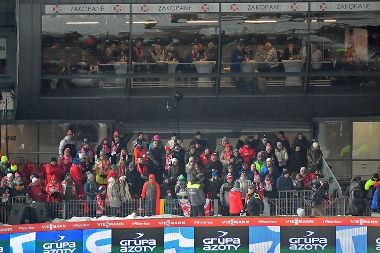 Puchar Świata w skokach narciarskich - konkurs drużynowy 