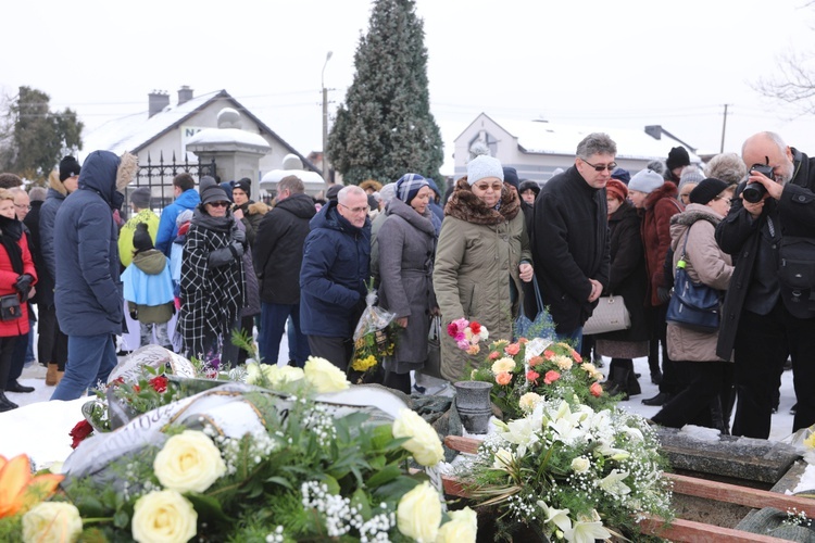 Pogrzeb śp. ks. kan. Zdzisława Zieleźnika w Czechowicach-Dziedzicach