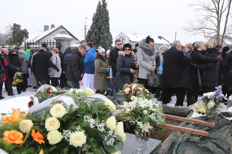 Pogrzeb śp. ks. kan. Zdzisława Zieleźnika w Czechowicach-Dziedzicach