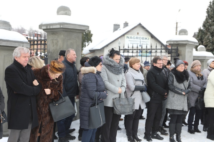 Pogrzeb śp. ks. kan. Zdzisława Zieleźnika w Czechowicach-Dziedzicach