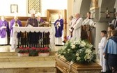 Pogrzeb śp. ks. kan. Zdzisława Zieleźnika w Czechowicach-Dziedzicach