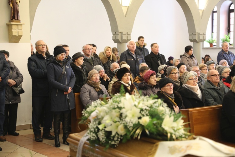 Pogrzeb śp. ks. kan. Zdzisława Zieleźnika w Czechowicach-Dziedzicach