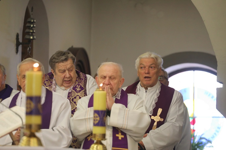 Pogrzeb śp. ks. kan. Zdzisława Zieleźnika w Czechowicach-Dziedzicach