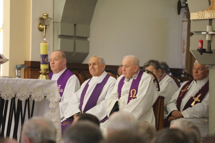 Pogrzeb śp. ks. kan. Zdzisława Zieleźnika w Czechowicach-Dziedzicach