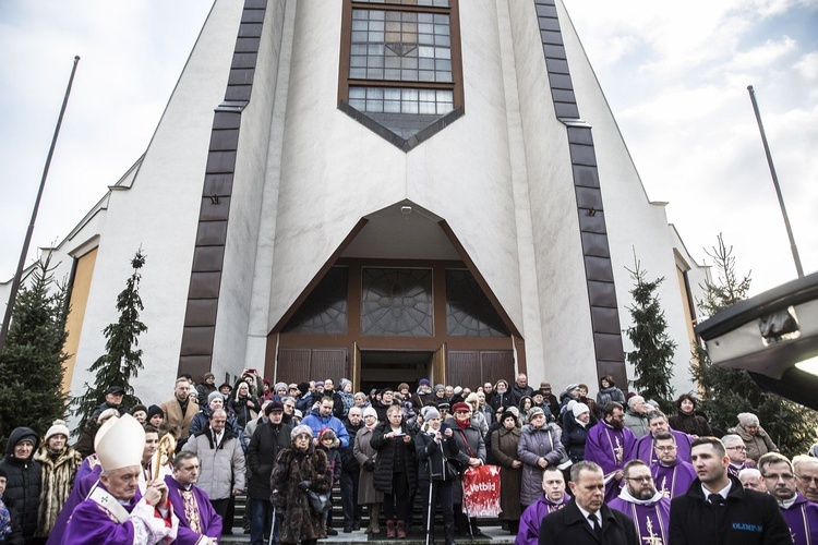 Cukierki na pogrzebie