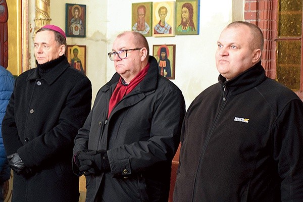 Duchowni trzech wyznań na nabożeństwie w świdnickiej cerkwi, 2018 rok.