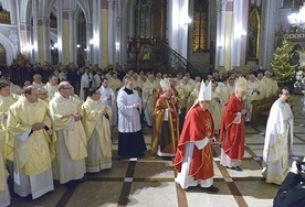 ▲	Imieninowa Eucharystia sprawowana była w radomskiej katedrze.