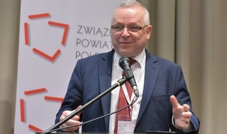 Andrzej Płonka: Szpitale nie realizują kontraktów, więc zadłużają się coraz bardziej 