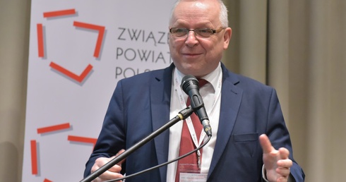 Andrzej Płonka: Szpitale powiatowe są w katastrofalnej sytuacji