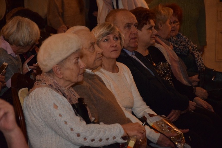 Koncert retro z okazji Dnia Babci i Dziadka