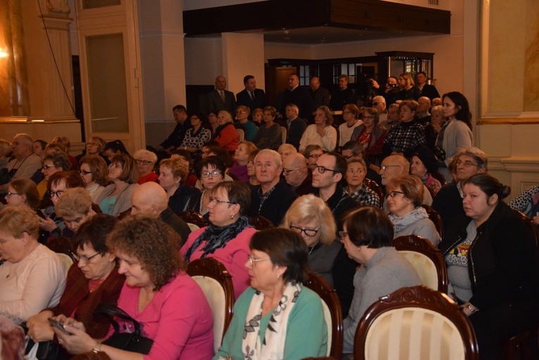 Koncert retro z okazji Dnia Babci i Dziadka