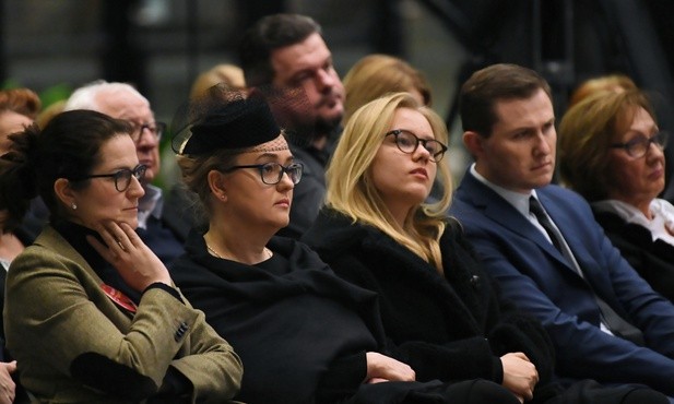 Wdowa po Adamowiczu mówi, że zabił go człowiek "indoktrynowany reżimową telewizją"