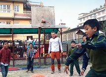 Plecak pełen prezentów