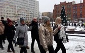 W Rudzie Śląskiej maturzyści zatańczyli poloneza na rynku