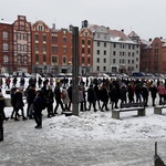 W Rudzie Śląskiej maturzyści zatańczyli poloneza na rynku