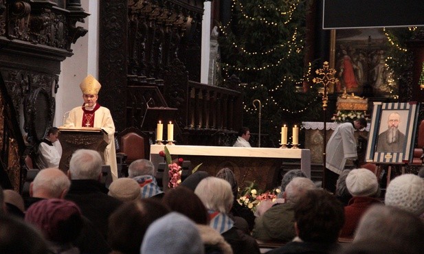 Homilię wygłosił bp Zbigniew Zieliński