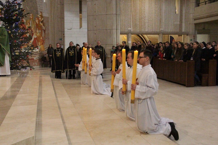 Panama w Krakowie - Eucharystia w sanktuarium św. Jana Pawła II