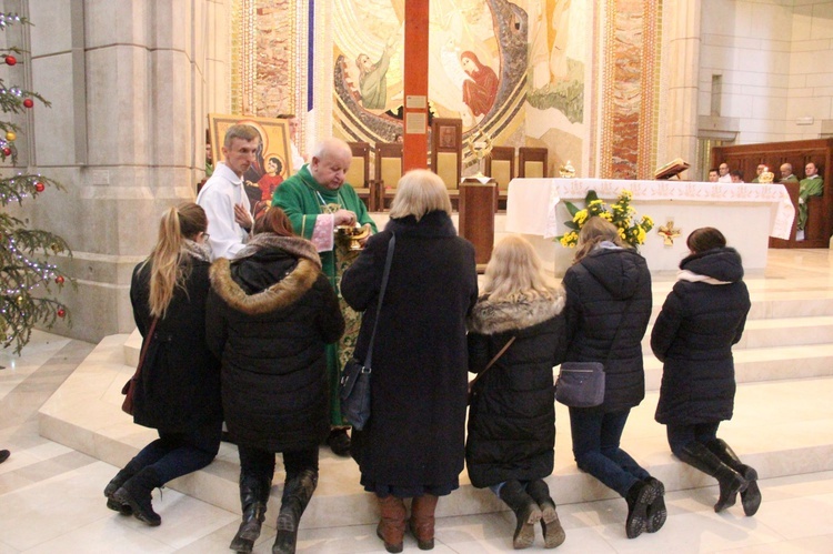 Panama w Krakowie - Eucharystia w sanktuarium św. Jana Pawła II