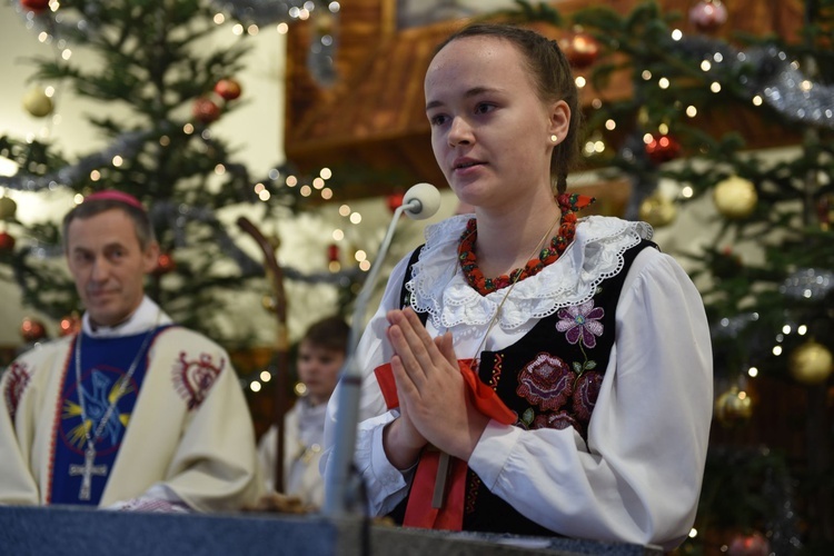 Bierzmowanie i poświęcenie w Obidzy