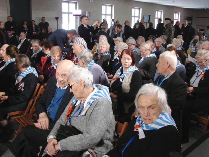 74. rocznica wyzwolenia KL Auschwitz - modlitwa byłych więźniów