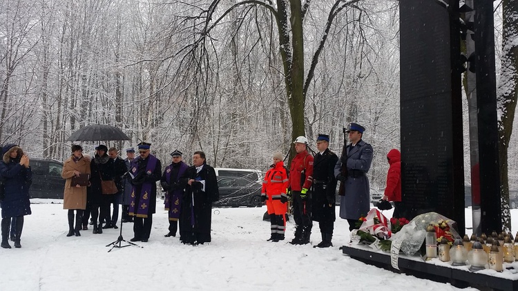 Uroczystości w 13. rocznicę tragedii na terenach MTK