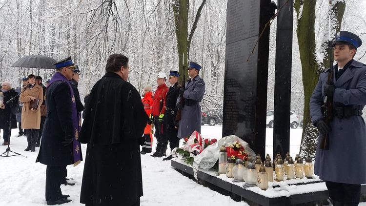 Uroczystości w 13. rocznicę tragedii na terenach MTK