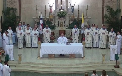 Opolscy pielgrzymi na Eucharystii w Sanktuarium Narodowym