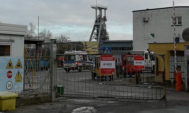 Wciąż nie ma kontaktu z jednym górnikiem