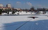 "Dej pozór co niy ujedziesz" - pokaz ratownictwa na lodzie 