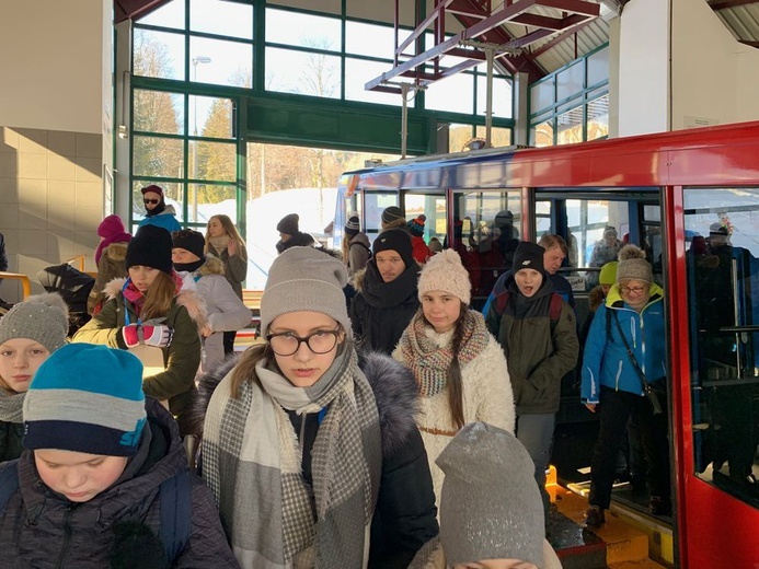 Ząbkowiczanie na zimowisku w Małopolsce