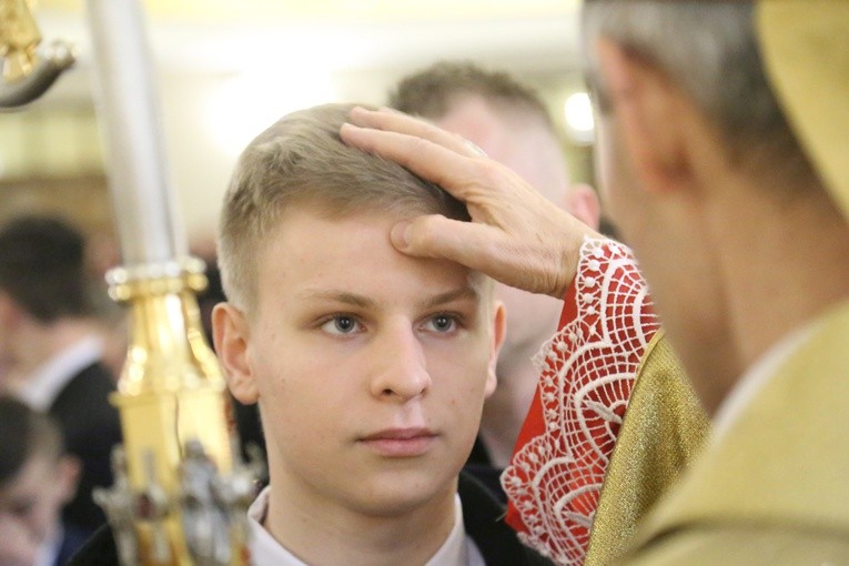 Bierzmowanie u MB Anielskiej w Dębicy