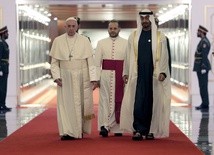 Papież Franciszek przybył do Zjednoczonych Emiratów Arabskich