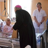 	Światowy Dzień Chorego został ustanowiony przez papieża Jana Pawła II w 1992 roku. Obchodzony jest we wspomnienie Matki Bożej z Lourdes.