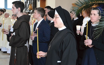 ▲	Wspólne gliwicko- -opolskie świętowanie odbyło się 2 lutego w stolicy naszej diecezji.