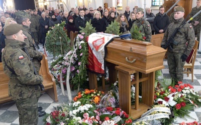 Uroczystości pogrzebowe odbyły się w kościele św. Stefana w Radomiu (os. Idalin)