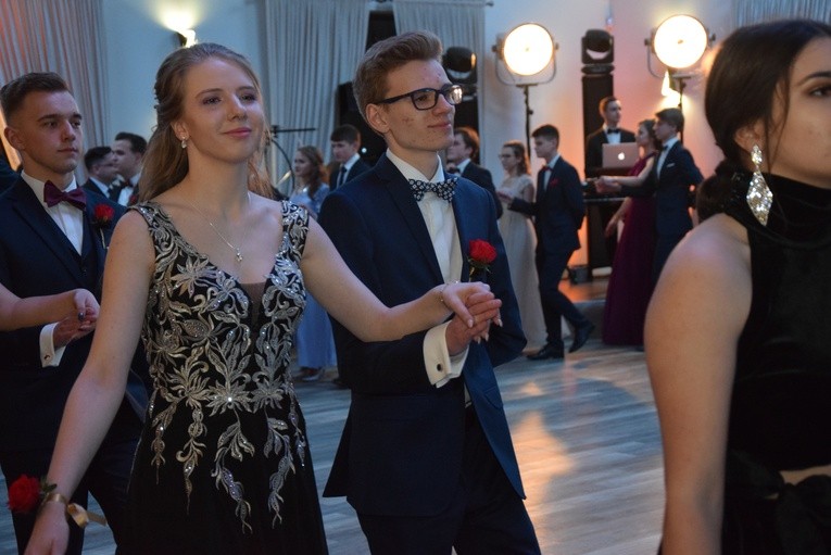 Studniówka Klasycznego LO im. ks. S. Konarskiego w Skierniewicach