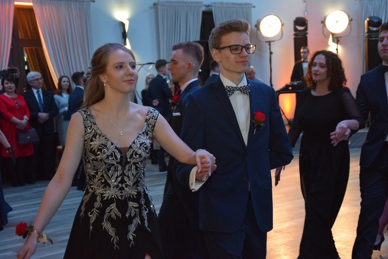Studniówka Klasycznego LO im. ks. S. Konarskiego w Skierniewicach