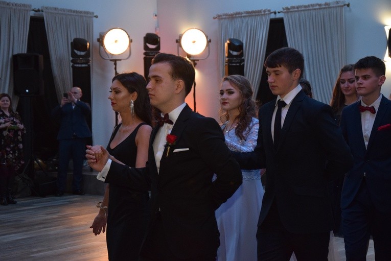 Studniówka Klasycznego LO im. ks. S. Konarskiego w Skierniewicach