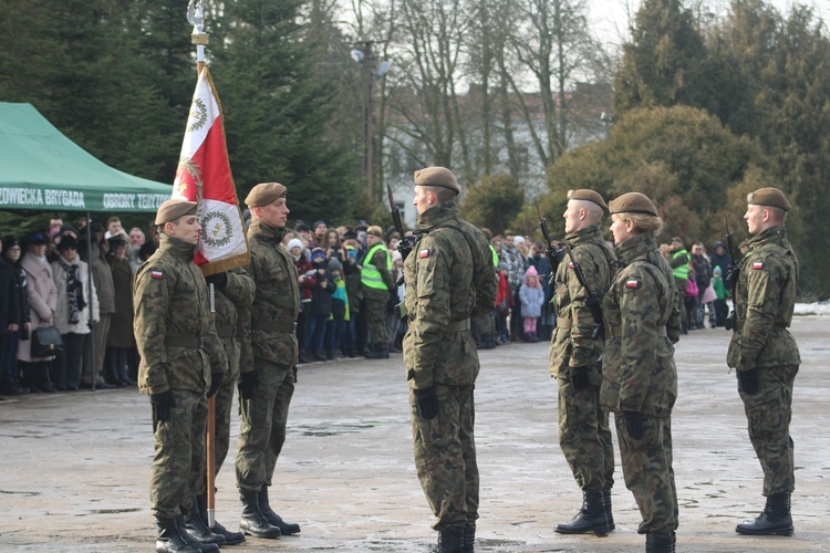 Przysięga Wojsk Obrony Terytorialnej w Ciechanowie