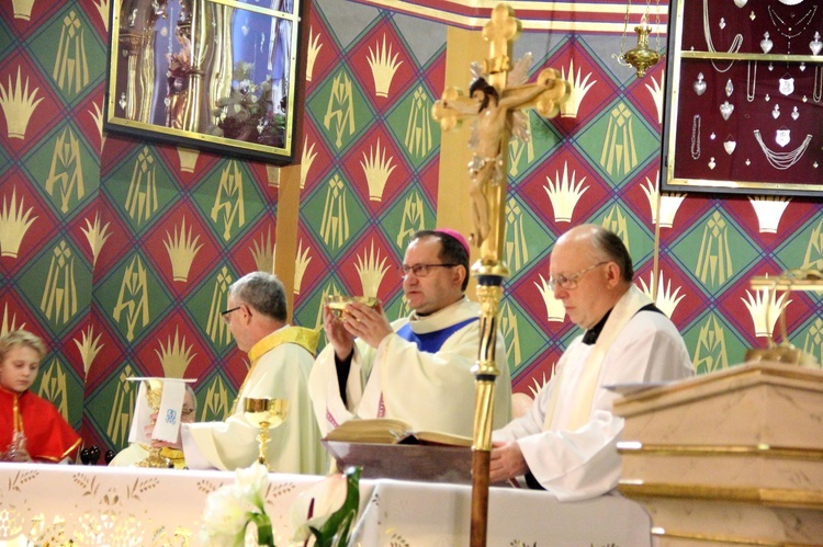 Odpust u Matki Bożej z Lourdes