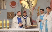 Bp Roman Pindel u chorych w szpitalu w Oświęcimiu