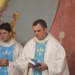 Bp Roman Pindel u chorych w szpitalu w Oświęcimiu