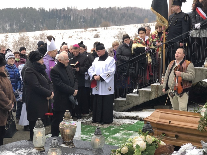 Pogrzeb ks. prał. Stanisława Kuczka w Trzebini