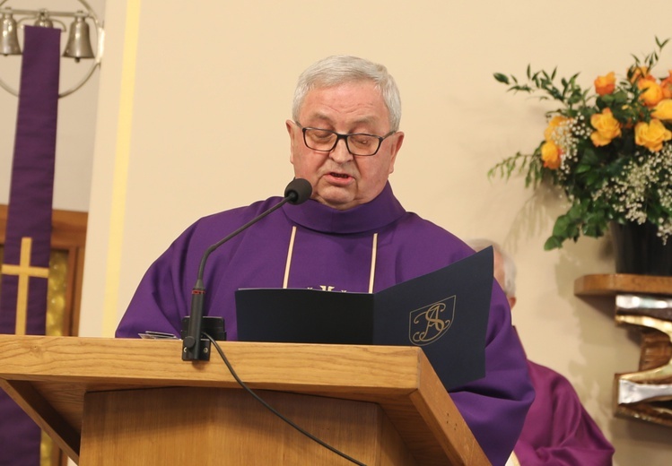 Pogrzeb ks. prał. Stanisława Kuczka w Trzebini