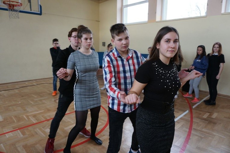 "Bieg po radość" w szkole salezjańskiej w Dzierżoniowie
