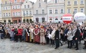 Polonez maturzystów w Opolu