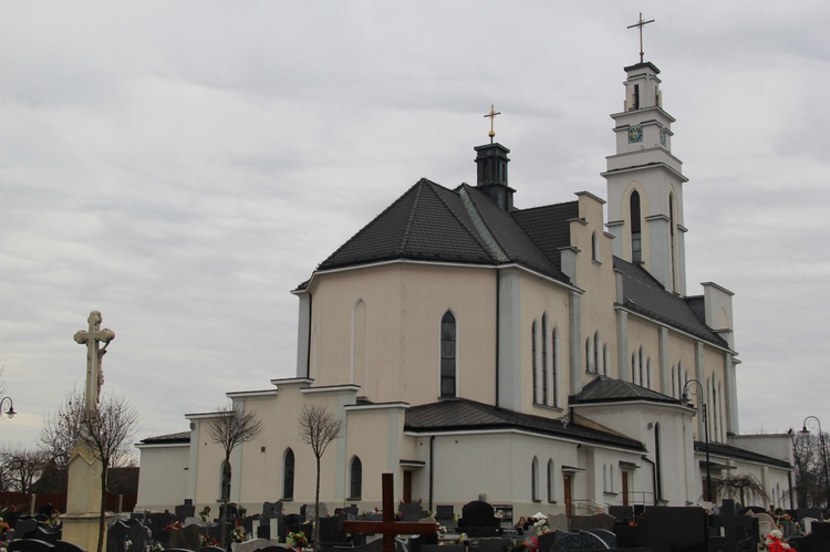 Gorzyce - powstał dom parafialny