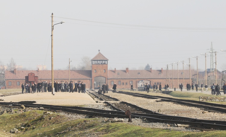 Prezydencki hołd dla ofiar KL Auschwitz-Birkeanu